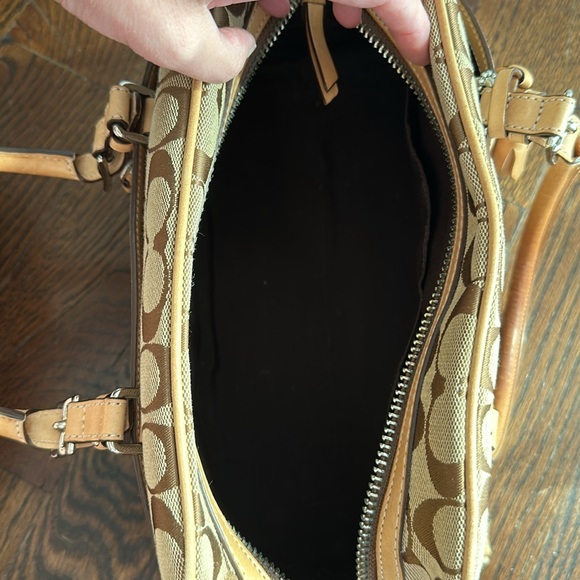 Coach Tote - Picture 8 of 10